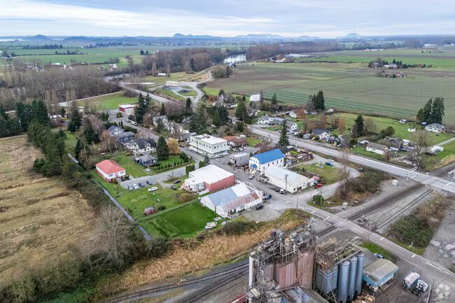 Farmland near Conway, Washington in the Skagit delta